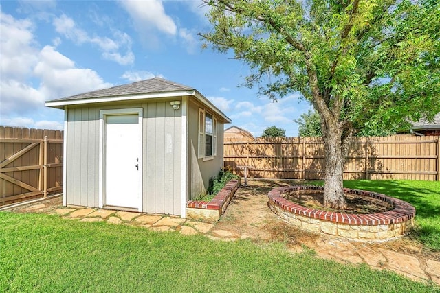 517 N Quail Run, Altus, OK 73521 - view of shed featuring a fenced backyard