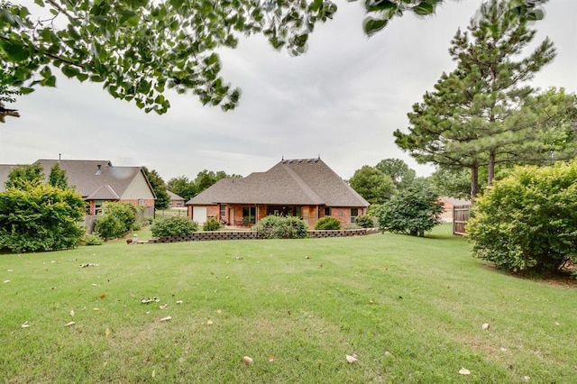 405 Kingsgate Rd, Yukon, OK 73099 - view of yard