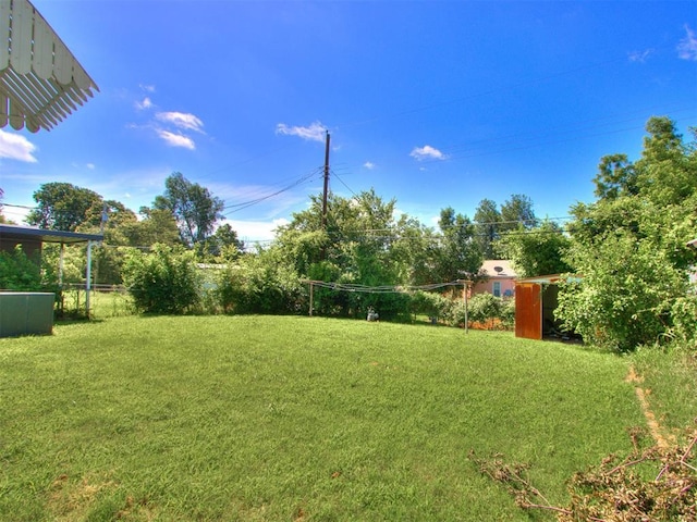 3320 NE 14th St, Oklahoma City, OK 73117 - view of grassy yard
