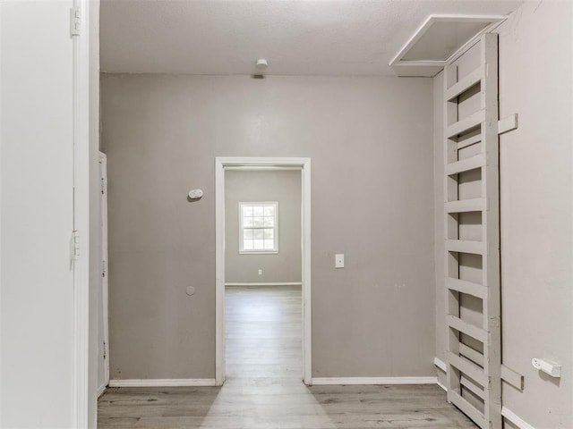 3320 NE 14th St, Oklahoma City, OK 73117 - hall featuring light wood-style flooring