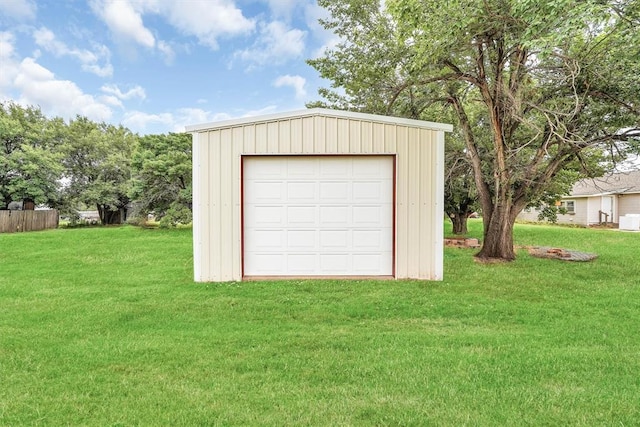 105 E E Walk, Canute, OK 73626 - view of garage