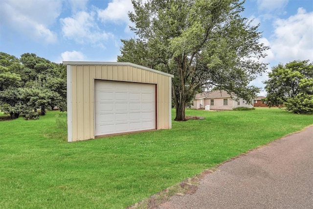 105 E E Walk, Canute, OK 73626 - view of detached garage