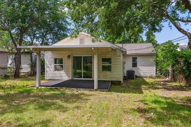 1436 NW 97th St, Oklahoma City, OK 73114 - back of property with a patio