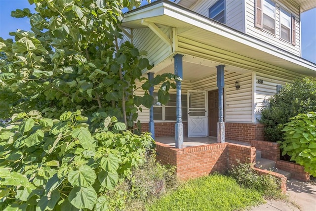 400 E Wagner Ave, Pauls Valley, OK 73075 - entrance to property featuring covered porch and brick siding