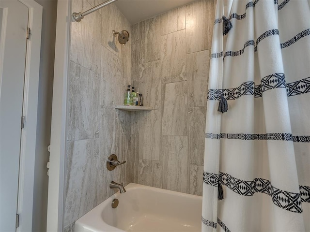 4116 Armstead Ave, Edmond, OK 73012 - full bath featuring shower / bath combo with shower curtain