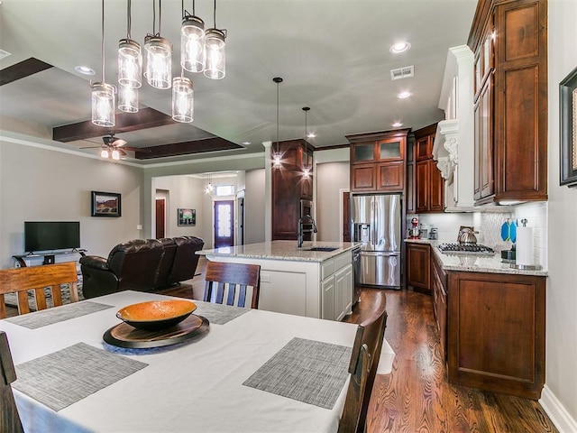 12105 SW 45th Ter, Mustang, OK 73064 - dining room featuring dark wood-style flooring, ceiling fan, and recessed lighting