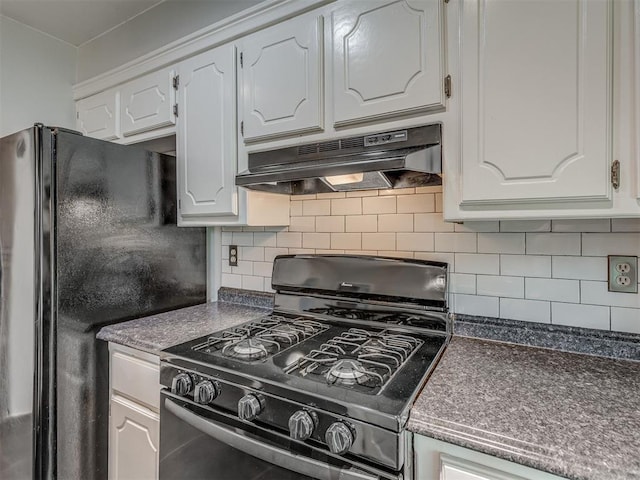 1713 SE 14th St, Moore, OK 73160 - kitchen featuring black appliances, under cabinet range hood, white cabinets, and backsplash
