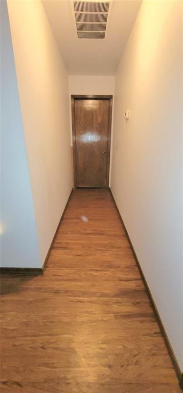 1117 Moose St, Yukon, OK 73099 - hall featuring light wood-style flooring