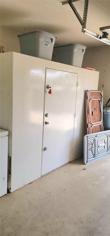 1117 Moose St, Yukon, OK 73099 - view of garage