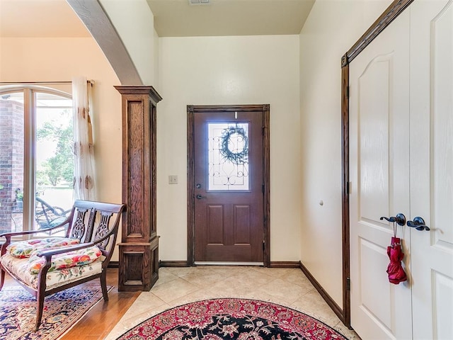 73 Sonata Ln, Shawnee, OK 74804 - foyer with arched walkways and decorative columns