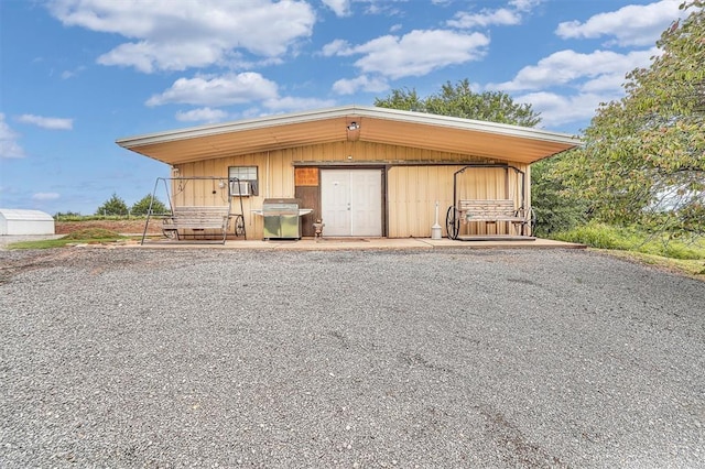22117 E 1250th Rd, Rocky, OK 73661 - view of garage