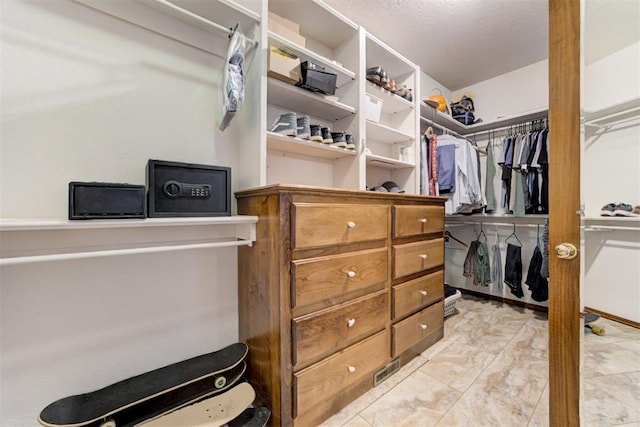 11409 SW 109th St, Mustang, OK 73064 - view of walk in closet