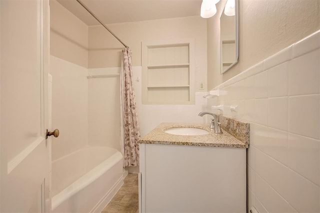 521 NW 50th St, Oklahoma City, OK 73118 - full bath with vanity and shower / tub combo