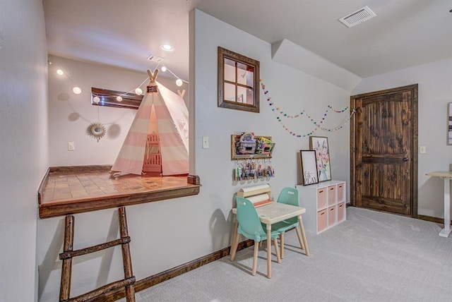 9020 NW 147th Ter, Yukon, OK 73099 - game room featuring carpet and vaulted ceiling