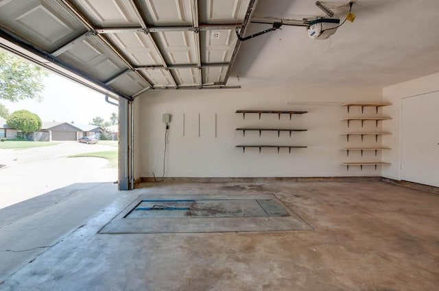 1536 Kingsgate Rd, Oklahoma City, OK 73159 - garage with a garage door opener