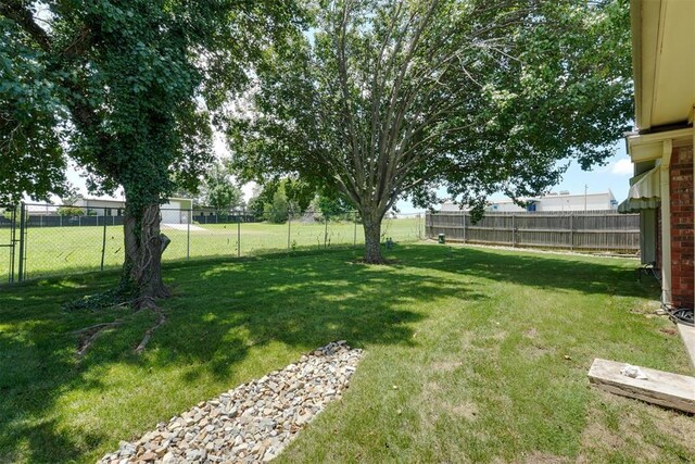 1203 Windsor Pl, Shawnee, OK 74804 - photo 44