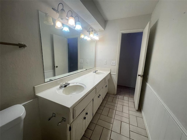 5333 Coble St, Oklahoma City, OK 73135 - full bath featuring double vanity and tile patterned flooring