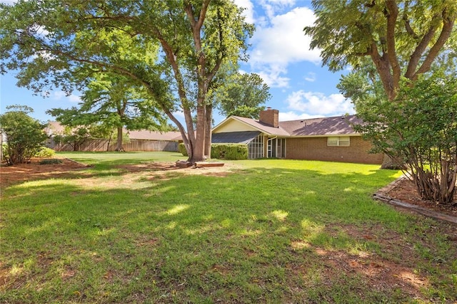 717 Maple St, Weatherford, OK 73096 - view of yard