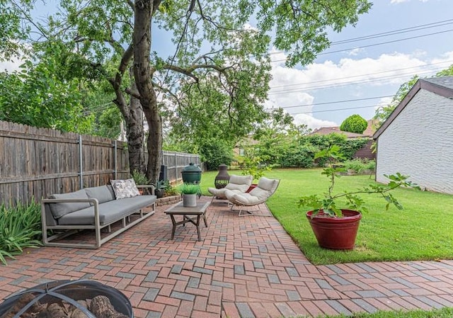 416 W Hill St, Oklahoma City, OK 73118 - fenced backyard featuring outdoor lounge area and a patio area