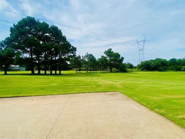 450 Hickory Hill Dr, Choctaw, OK 73020 - view of grassy yard