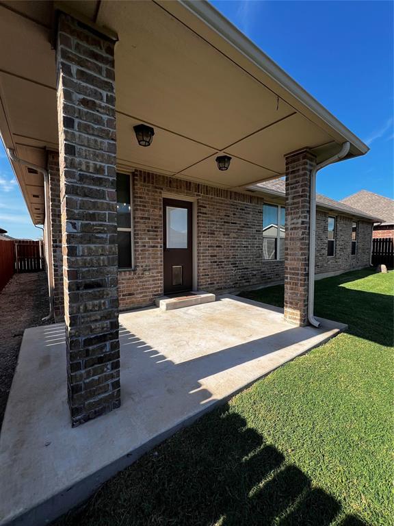 1919 Twisted Oak Ct, Shawnee, OK 74804 - photo 28