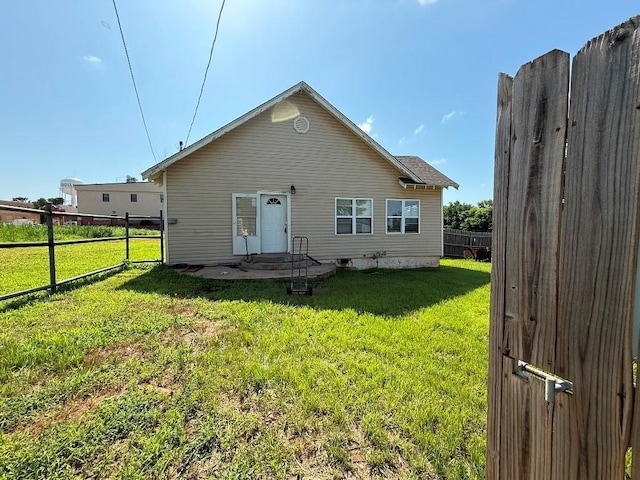 223 N Market St, Cordell, OK 73632 - rear view of house