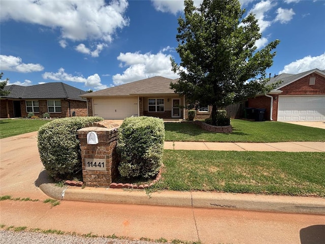 11441 SW 25th Ter, Yukon, OK 73099 - photo 1