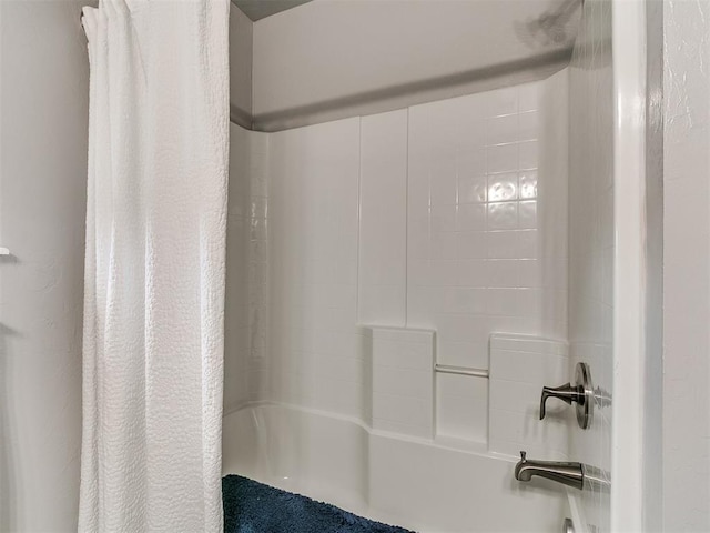 1401 Baycharter St, Norman, OK 73071 - bathroom featuring shower / bath combo