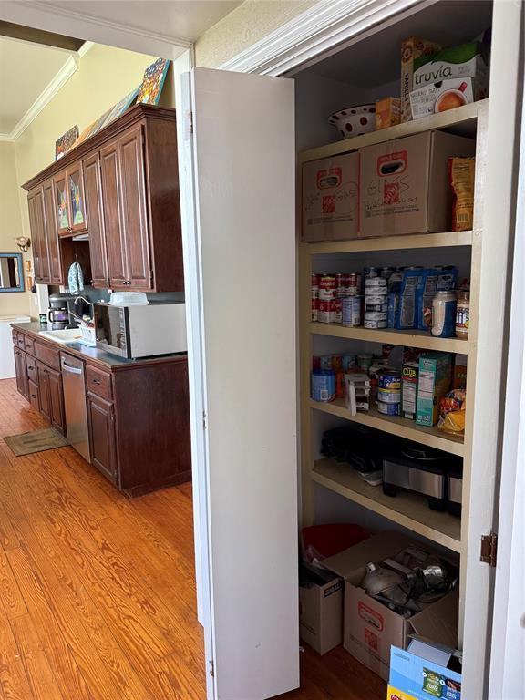 342532 E 1020th Rd, Meeker, OK 74855 - storage area featuring a sink