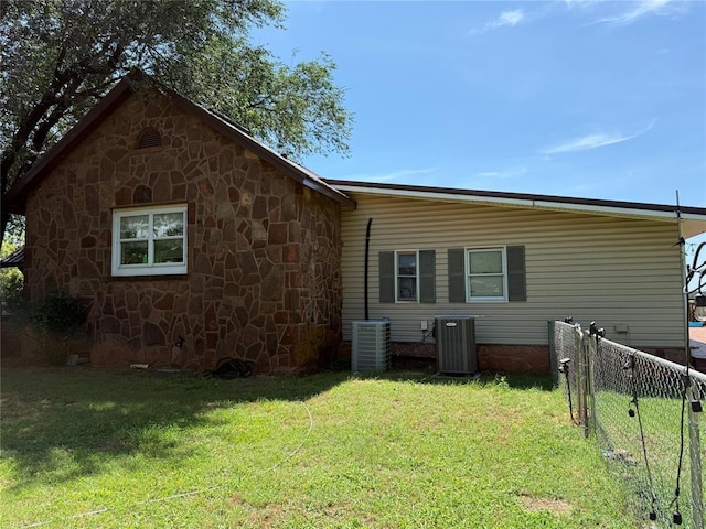 342532 E 1020th Rd, Meeker, OK 74855 - rear view of house featuring stone siding