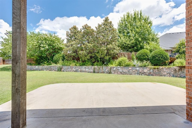 3000 Hampshire Ln, Oklahoma City, OK 73179 - view of patio