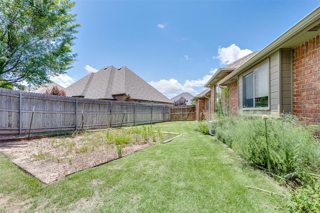 3000 Hampshire Ln, Oklahoma City, OK 73179 - view of fenced backyard