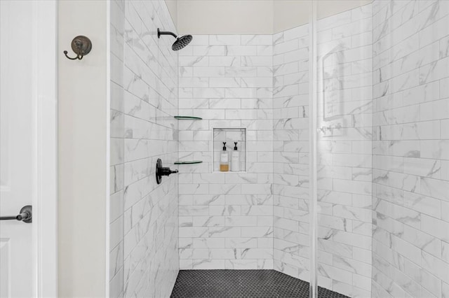 2033 Marsala Dr, Edmond, OK 73034 - bathroom featuring a stall shower