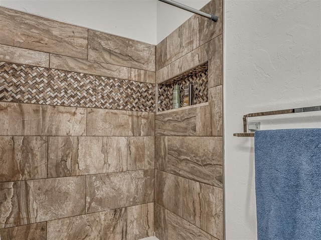 5112 NW 163rd St, Edmond, OK 73013 - bathroom with a tile shower