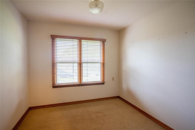 423 N Missouri St, Weatherford, OK 73669 - unfurnished room featuring light colored carpet and baseboards