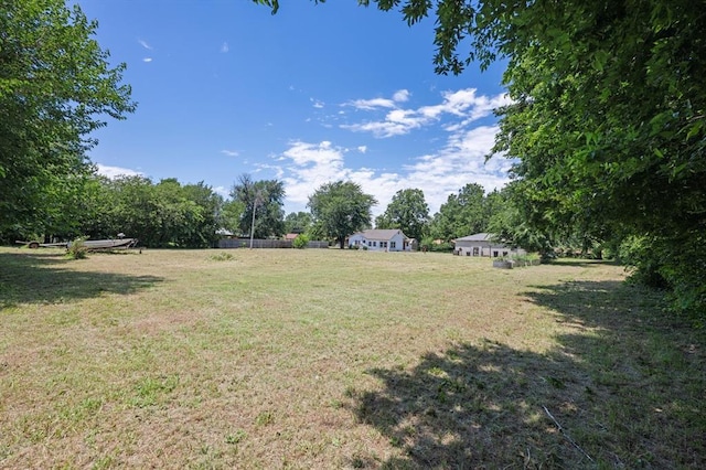 4504 N Grove Ave, Warr Acres, OK 73122 - view of green lawn