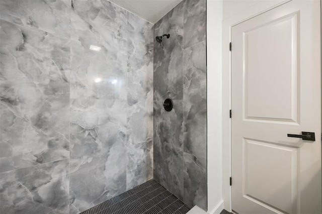 2020 Hasley Dr, The Village, OK 73120 - full bathroom featuring tiled shower