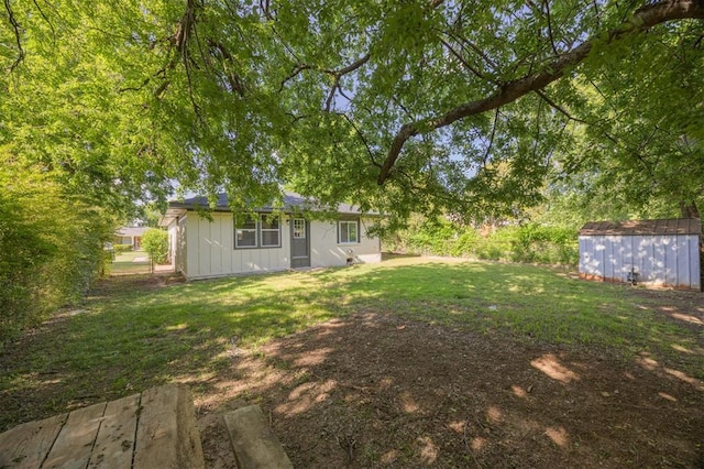 2020 Hasley Dr, The Village, OK 73120 - view of yard featuring a storage unit