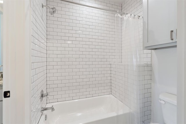 200 Pont Neuf Ct, Edmond, OK 73034 - full bathroom with toilet and shower / bath combination
