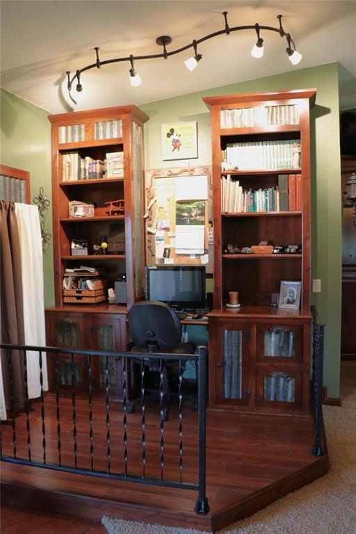 11800 Bryant Rd, Lexington, OK 73051 - view of office area