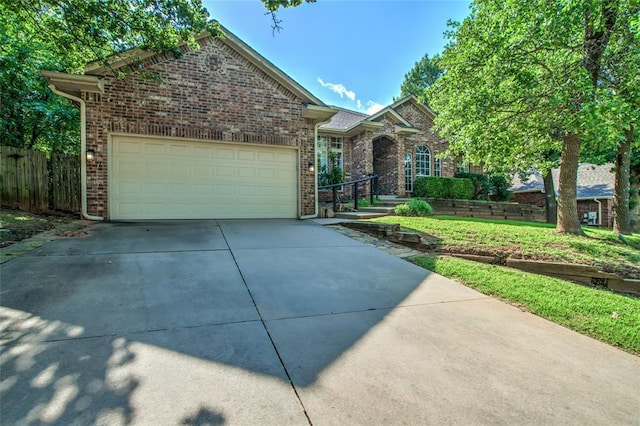 705 N Creek Dr, Edmond, OK 73034 - photo 1
