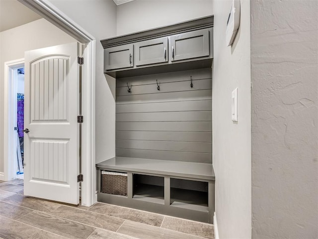 4000 Timber Creek Way, Moore, OK 73165 - mudroom with wood tiled floors