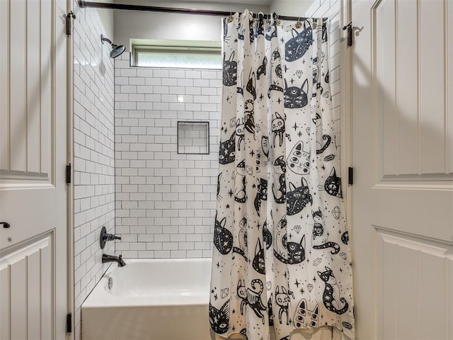 4000 Timber Creek Way, Moore, OK 73165 - bathroom with shower / tub combo with curtain