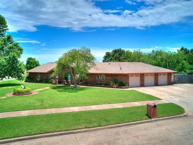 100 S Hickory Ln, Moore, OK 73160 - photo 4