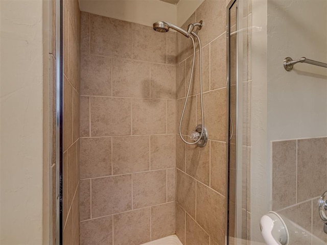 4513 SE 79th Ter, Oklahoma City, OK 73135 - full bath featuring a stall shower