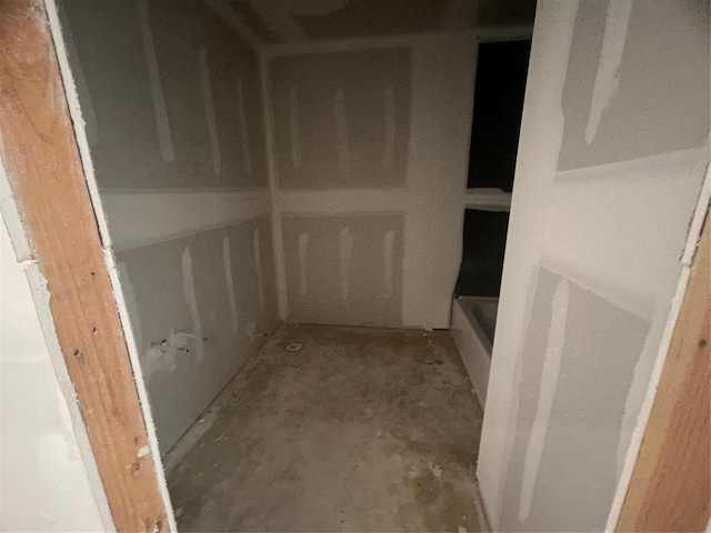4912 Misty Wood Ln, Mustang, OK 73064 - bathroom featuring a tub