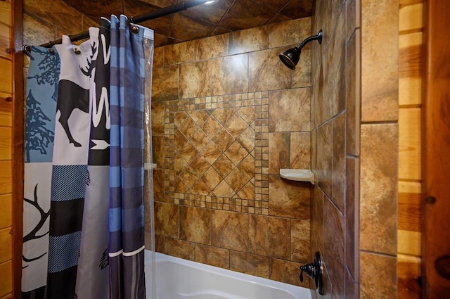 123 Hemlock Grove Rd, Hochatown, OK 74728 - bathroom featuring shower / tub combo