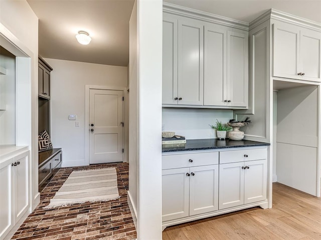 7308 Sunset Sail Ave, Edmond, OK 73034 - kitchen featuring baseboards