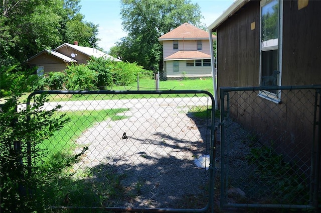 120 S Chickasaw Ave, Bartlesville, OK 74003 - view of gate