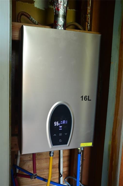 120 S Chickasaw Ave, Bartlesville, OK 74003 - utilities with water heater